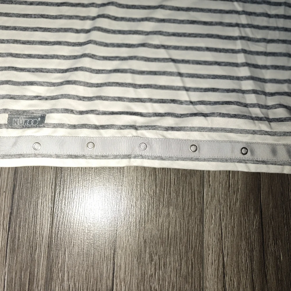 NuRoo Multi-functional Lightweight Soft Breathable‎ Nursing Scarf - Gray/Ivory